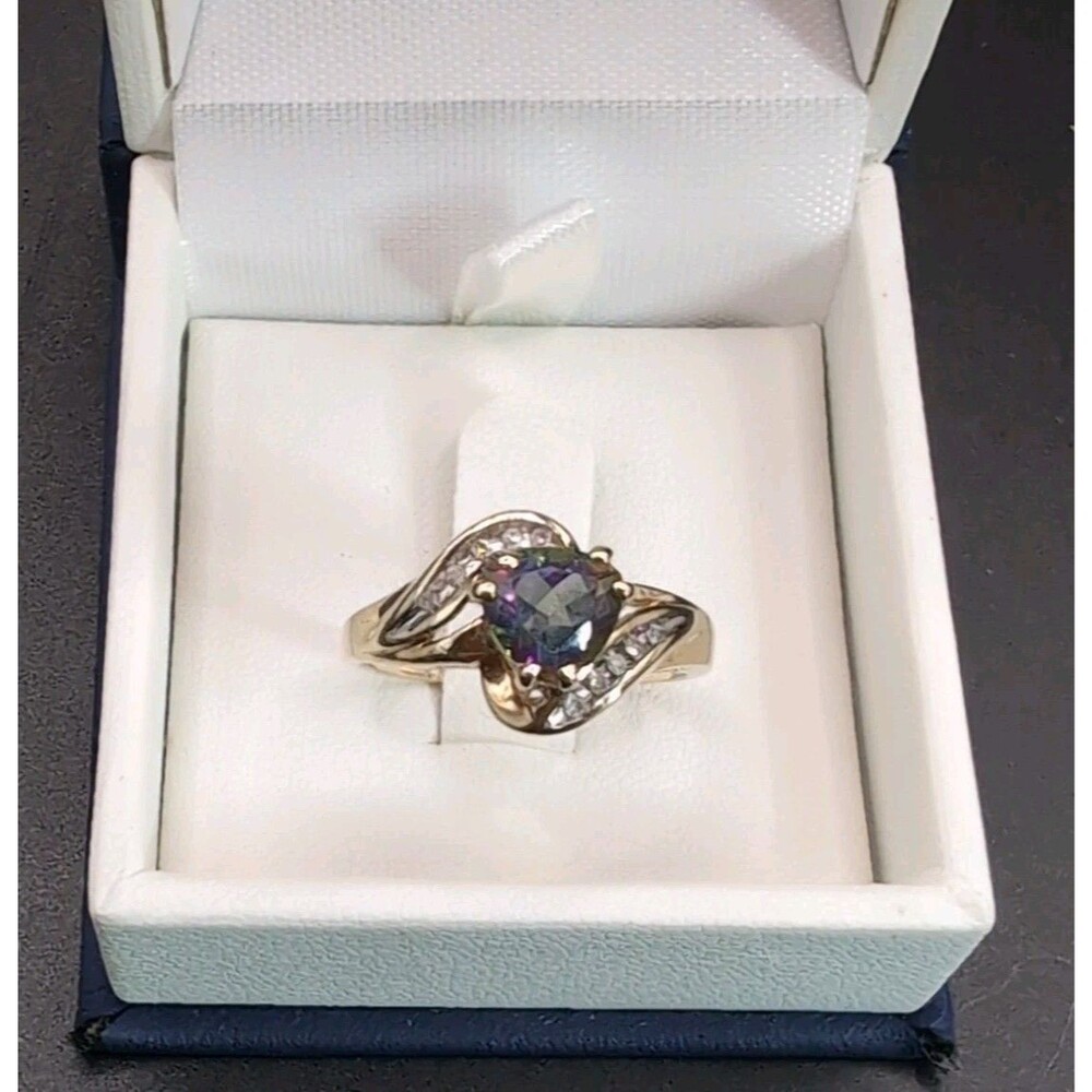 10K Mystic Topaz & Diamond Ring SZ 8 2.96 Grams